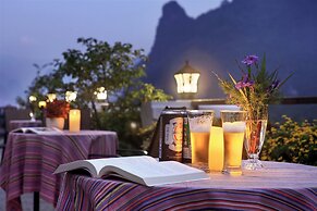 Yangshuo Lijiang Island Riverside Resor