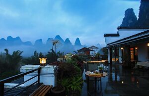 Yangshuo Lijiang Island Riverside Resor
