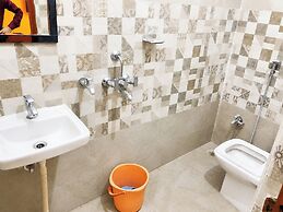 Hotel Mahadeva Stay Prayagraj