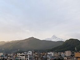 Nomad Pokhara Hotel