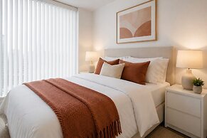 The Iceboat Luxe Stay