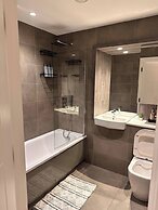 Charming Cozy One-bedroom Apartment With Ps5