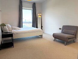Charming Cozy One-bedroom Apartment With Ps5