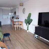 Charming Cozy One-bedroom Apartment With Ps5