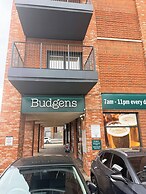 One Bedroom West Midlands Retreat