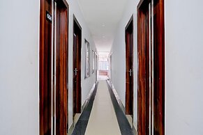 Premium Lakhi Guest House