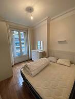 2bdr/4p Apartment Near Batignolles