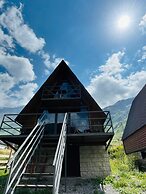 Harmony Cottages Kazbegi