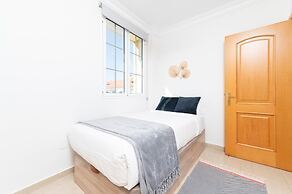 Anik Apartment-