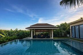 Luxurious 4BR Villa With Pool Gym Sauna Workspace