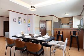 Capitel Ekkamai Hotel