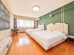 New Golden Mountain Apartments