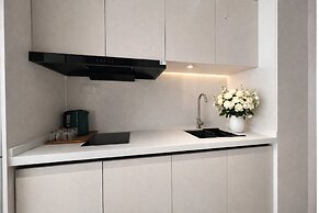 New Golden Mountain Apartments