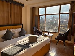 Hotel The Travica Kasol