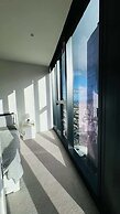 Modern 1BR With Breathtaking Views
