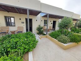 Elea Suites Adelianos Kampos