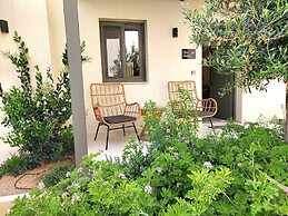 Elea Suites Adelianos Kampos