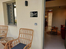 Elea Suites Adelianos Kampos