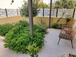 Elea Suites Adelianos Kampos