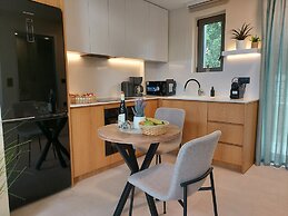 Elea Suites Adelianos Kampos