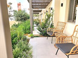 Elea Suites Adelianos Kampos