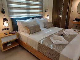 Elea Suites Adelianos Kampos