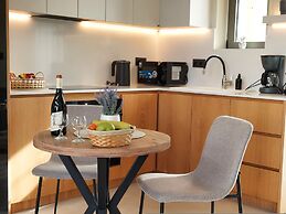 Elea Suites Adelianos Kampos