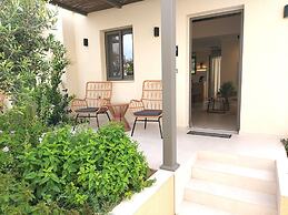 Elea Suites Adelianos Kampos