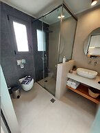 Elea Suites Adelianos Kampos