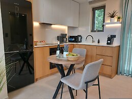 Elea Suites Adelianos Kampos