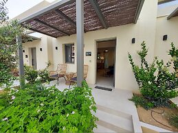 Elea Suites Adelianos Kampos