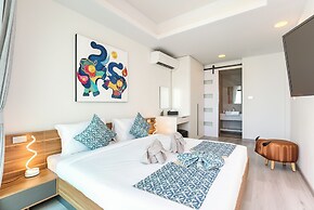 Massive 4 Bedroom with Cinema & Gym