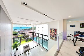 Massive 4 Bedroom with Cinema & Gym