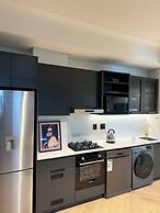 106 The Valour Modern Suite