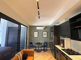 106 The Valour Modern Suite
