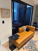 106 The Valour Modern Suite