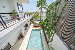 Lindt Villa