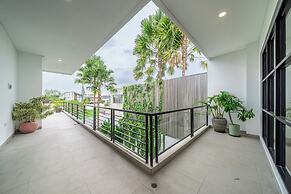 Lindt Villa