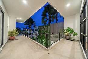 Lindt Villa