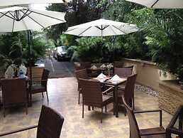 Reata Apartment Hotel