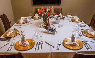 Reata Apartment Hotel