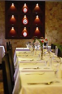 Reata Apartment Hotel