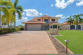 Zenlux Rosewater Pool Marina Deck Bayview Pad
