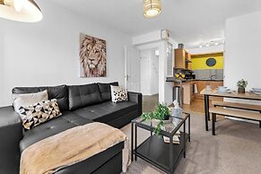 Apartment Sleeps 6 With Parking