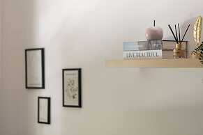 Ourania Lofts and Suites