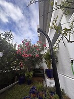 3bed Apartment- Garden, Private Pool, Free Parking