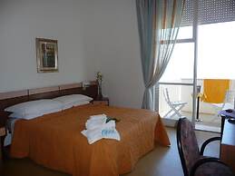 Hotel Suprem sul Mare