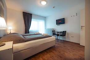 Hotel Three Corners
