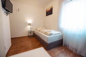 Hotel Three Corners