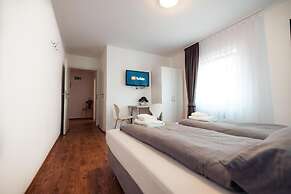 Hotel Three Corners